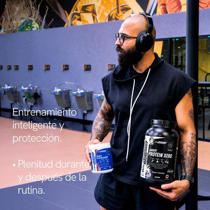 Hombre con el Calostro Bovino y la Proteína Xero de BioAdvance; entrenamiento inteligente y protección, con plenitud durante y después de la rutina.